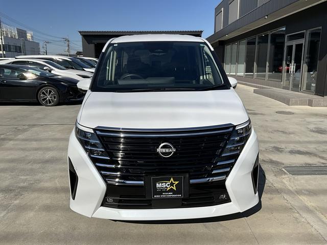 セレナ ハイウェイスターＶ　全周囲カメラ　ナビ　ＴＶ　クリアランスソナー　オートクルーズコントロール　衝突被害軽減システム　両側電動スライドドア　ＬＥＤヘッドランプ　スマートキー　アイドリングストップ　電動格納ミラー（21枚目）