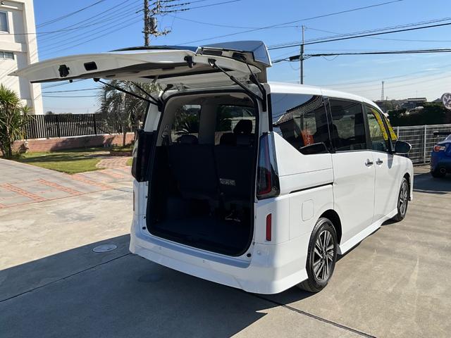 セレナ ハイウェイスターＶ　全周囲カメラ　ナビ　ＴＶ　クリアランスソナー　オートクルーズコントロール　衝突被害軽減システム　両側電動スライドドア　ＬＥＤヘッドランプ　スマートキー　アイドリングストップ　電動格納ミラー（22枚目）