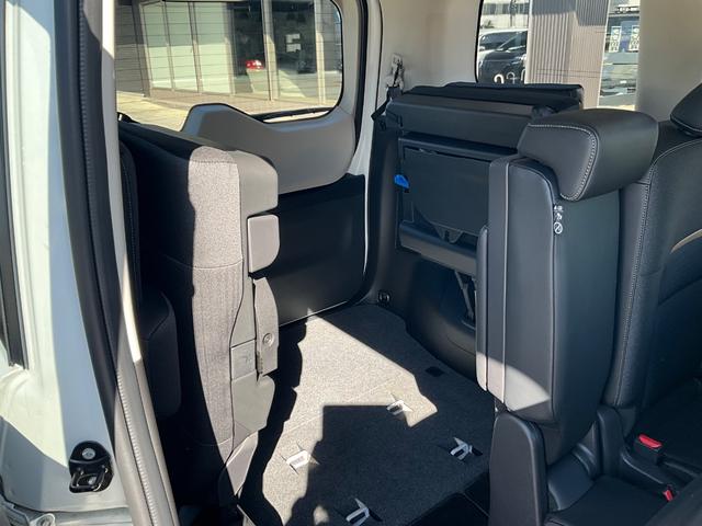 セレナ ハイウェイスターＶ　全周囲カメラ　ナビ　ＴＶ　クリアランスソナー　オートクルーズコントロール　衝突被害軽減システム　両側電動スライドドア　ＬＥＤヘッドランプ　スマートキー　アイドリングストップ　電動格納ミラー（25枚目）