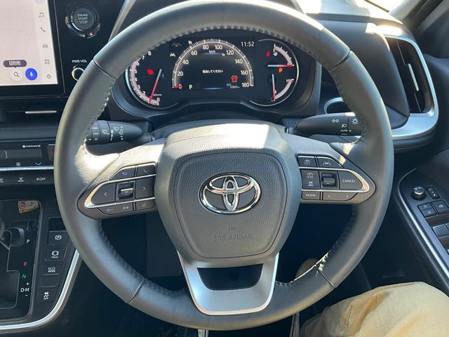 ヴォクシー Ｓ－Ｚ　４ＷＤ　バックカメラ　ナビ　ＴＶ　オートクルーズコントロール　レーンアシスト　衝突被害軽減システム　両側電動スライドドア　オートマチックハイビーム　オートライト　ＬＥＤヘッドランプ　スマートキー（3枚目）