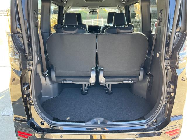 ヴォクシー Ｓ－Ｚ　４ＷＤ　バックカメラ　ナビ　ＴＶ　オートクルーズコントロール　レーンアシスト　衝突被害軽減システム　両側電動スライドドア　オートマチックハイビーム　オートライト　ＬＥＤヘッドランプ　スマートキー（18枚目）