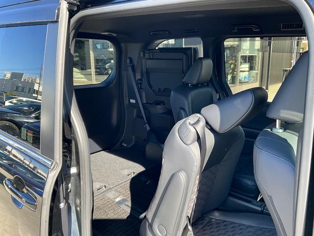 ヴォクシー Ｓ－Ｚ　４ＷＤ　バックカメラ　ナビ　ＴＶ　オートクルーズコントロール　レーンアシスト　衝突被害軽減システム　両側電動スライドドア　オートマチックハイビーム　オートライト　ＬＥＤヘッドランプ　スマートキー（22枚目）