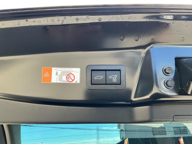 プリウス Z ETC クリアランスソナー レーンアシスト オートクルーズコントロール パークアシスト 衝突被害軽減システム 全周囲カメラ ナビ TV アルミホイール オートマチックハイビーム オートライト(24枚目)