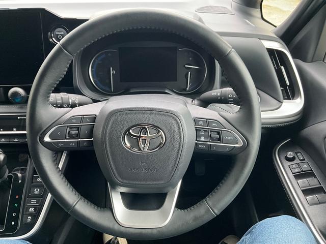 ノア ハイブリッドＳ－Ｚ　ドライブレコーダー　バックカメラ　ナビ　ＴＶ　オートクルーズコントロール　レーンアシスト　衝突被害軽減システム　電動スライドドア　オートマチックハイビーム　オートライト　ＬＥＤヘッドランプ（3枚目）