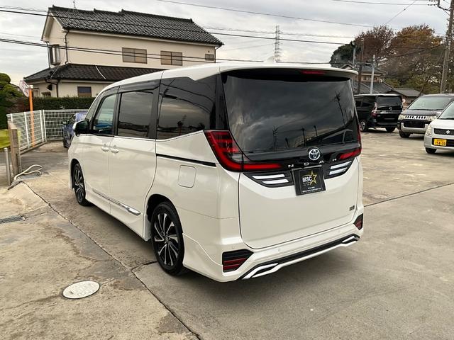 ノア ハイブリッドＳ－Ｚ　ドライブレコーダー　バックカメラ　ナビ　ＴＶ　オートクルーズコントロール　レーンアシスト　衝突被害軽減システム　電動スライドドア　オートマチックハイビーム　オートライト　ＬＥＤヘッドランプ（18枚目）