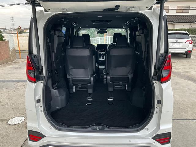 ノア ハイブリッドＳ－Ｚ　ドライブレコーダー　バックカメラ　ナビ　ＴＶ　オートクルーズコントロール　レーンアシスト　衝突被害軽減システム　電動スライドドア　オートマチックハイビーム　オートライト　ＬＥＤヘッドランプ（31枚目）