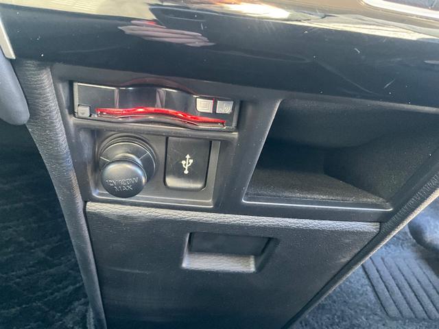 デリカD:5 G パワーパッケージ 4WD ETC バックカメラ ナビ TV オートクルーズコントロール レーンアシスト 衝突被害軽減システム 両側電動スライドドア LEDヘッドランプ 電動リアゲート スマートキー アイドリングストップ(4枚目)