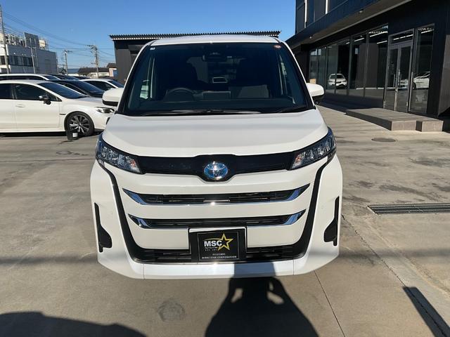 ノア G 4WD バックカメラ ナビ オートクルーズコントロール レーンアシスト 衝突被害軽減システム 両側電動スライドドア オートマチックハイビーム LEDヘッドランプ スマートキー 3列シート CVT(12枚目)