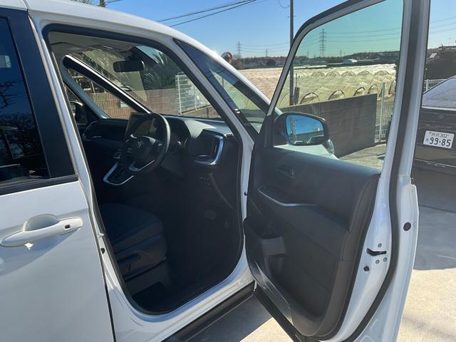 ノア G 4WD バックカメラ ナビ オートクルーズコントロール レーンアシスト 衝突被害軽減システム 両側電動スライドドア オートマチックハイビーム LEDヘッドランプ スマートキー 3列シート CVT(30枚目)