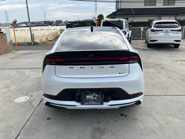 プリウス Ｚ　クリアランスソナー　レーンアシスト　オートクルーズコントロール　パークアシスト　衝突被害軽減システム　全周囲カメラ　ナビ　ＴＶ　アルミホイール　オートマチックハイビーム　オートライト（15枚目）