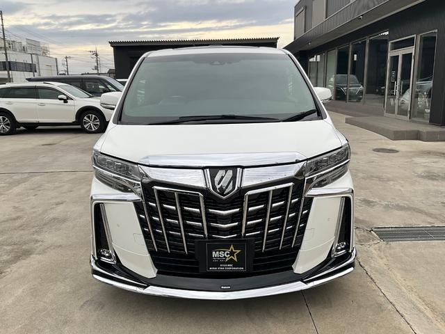 アルファード ３．５エグゼクティブラウンジＳ　全周囲カメラ　ナビ　ＴＶ　オートクルーズコントロール　レーンアシスト　衝突被害軽減システム　両側電動スライドドア　オートマチックハイビーム　ＬＥＤヘッドランプ　サンルーフ　電動リアゲート　スマートキー（12枚目）