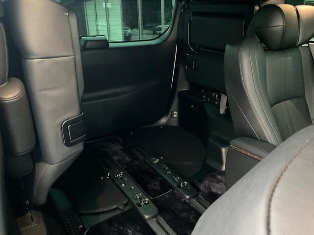 アルファード ３．５エグゼクティブラウンジＳ　全周囲カメラ　ナビ　ＴＶ　オートクルーズコントロール　レーンアシスト　衝突被害軽減システム　両側電動スライドドア　オートマチックハイビーム　ＬＥＤヘッドランプ　サンルーフ　電動リアゲート　スマートキー（32枚目）