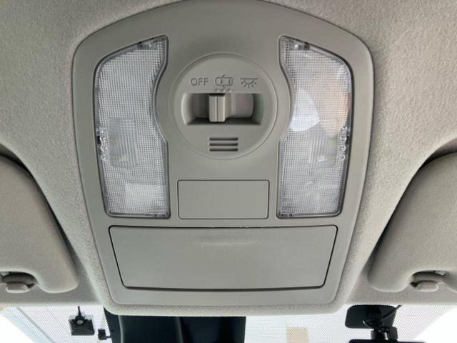 プリウスα Ｇ　社外　８インチ　ＳＤナビ／シート　ハーフレザー／ヘッドランプ　ＨＩＤ／ＥＴＣ／ＥＢＤ付ＡＢＳ／横滑り防止装置／アイドリングストップ／フルセグＴＶ／エアバッグ　運転席／エアバッグ　助手席　記録簿（18枚目）