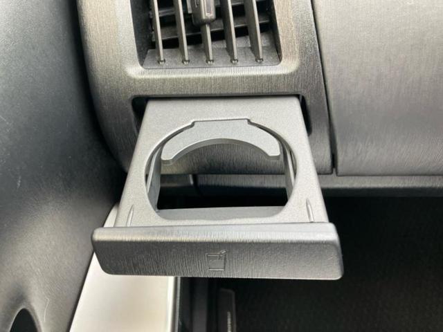 プリウスα Ｇ　社外　８インチ　ＳＤナビ／シート　ハーフレザー／ヘッドランプ　ＨＩＤ／ＥＴＣ／ＥＢＤ付ＡＢＳ／横滑り防止装置／アイドリングストップ／フルセグＴＶ／エアバッグ　運転席／エアバッグ　助手席　記録簿（26枚目）