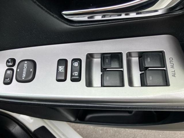 プリウスα Ｇ　社外　８インチ　ＳＤナビ／シート　ハーフレザー／ヘッドランプ　ＨＩＤ／ＥＴＣ／ＥＢＤ付ＡＢＳ／横滑り防止装置／アイドリングストップ／フルセグＴＶ／エアバッグ　運転席／エアバッグ　助手席　記録簿（27枚目）
