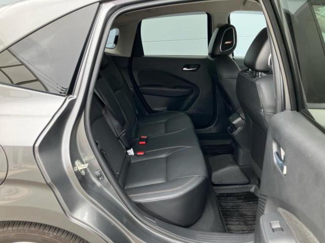 オーラ ４ＷＤ　Ｇ　ＦＯＵＲ９０シュウネンキネンシャ　ＢＯＳＥ／保証書／純正　ＳＤナビ／インテリジェントルームミラー／シートヒーター　前席／アラウンドビューモニター／車線逸脱防止支援システム／シート　合皮／プロパイロット／ヘッドランプ　ＬＥＤ　４ＷＤ（7枚目）