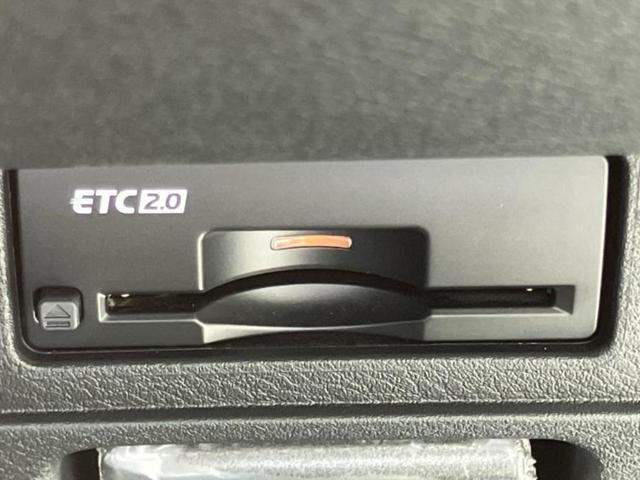 オーラ ４ＷＤ　Ｇ　ＦＯＵＲ９０シュウネンキネンシャ　ＢＯＳＥ／保証書／純正　ＳＤナビ／インテリジェントルームミラー／シートヒーター　前席／アラウンドビューモニター／車線逸脱防止支援システム／シート　合皮／プロパイロット／ヘッドランプ　ＬＥＤ　４ＷＤ（15枚目）