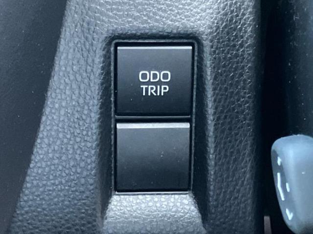 ハリアーハイブリッド ４ＷＤ　Ｚレザーパッケージ　新品タイヤ／サンルーフ／純正エアロ／ＪＢＬ／純正　ＳＤナビ／デジタルインナーミラー／衝突安全装置／シートヒーター／車線逸脱防止支援システム／シート　フルレザー／電動バックドア／ヘッドランプ　ＬＥＤ（17枚目）