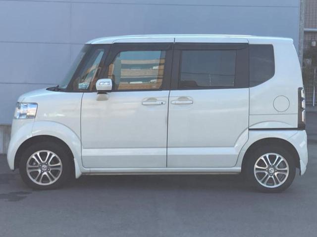 N-BOX 4WD G・ターボパッケージ 新品タイヤ/純正 SDナビ/両側電動スライドドア/ヘッドランプ HID/ETC/EBD付ABS/横滑り防止装置/クルーズコントロール/バックモニター/ワンセグTV/禁煙車/エアバッグ 運転席 4WD(2枚目)