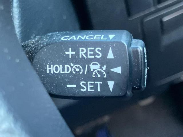 アルファードハイブリッド ４ＷＤハイブリッドＳＲ　サンルーフ／純正エアロ／ディスプレイオーディオ＋ナビ／フリップダウンモニター／両側電動スライドドア／シート　合皮／パーキングアシスト　バックガイド／ヘッドランプ　ＬＥＤ／ＥＴＣ　フルエアロ　電動シート（15枚目）