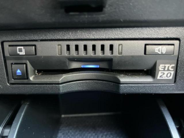 アルファードハイブリッド ４ＷＤハイブリッドＳＲ　サンルーフ／純正エアロ／ディスプレイオーディオ＋ナビ／フリップダウンモニター／両側電動スライドドア／シート　合皮／パーキングアシスト　バックガイド／ヘッドランプ　ＬＥＤ／ＥＴＣ　フルエアロ　電動シート（16枚目）