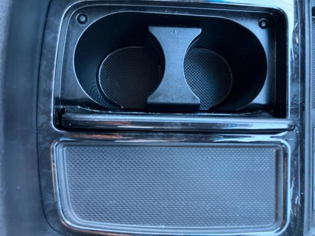 アルファードハイブリッド ４ＷＤハイブリッドＳＲ　サンルーフ／純正エアロ／ディスプレイオーディオ＋ナビ／フリップダウンモニター／両側電動スライドドア／シート　合皮／パーキングアシスト　バックガイド／ヘッドランプ　ＬＥＤ／ＥＴＣ　フルエアロ　電動シート（28枚目）