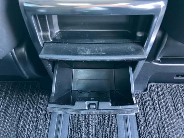 アルファードハイブリッド ４ＷＤハイブリッドＳＲ　サンルーフ／純正エアロ／ディスプレイオーディオ＋ナビ／フリップダウンモニター／両側電動スライドドア／シート　合皮／パーキングアシスト　バックガイド／ヘッドランプ　ＬＥＤ／ＥＴＣ　フルエアロ　電動シート（34枚目）