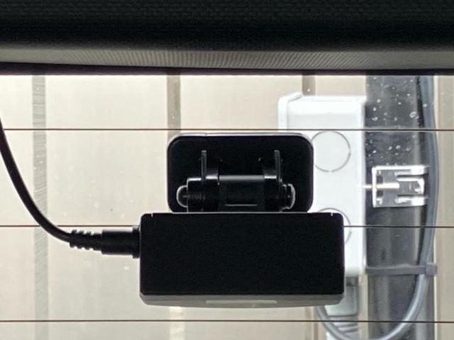 ヴォクシー ZSキラメキ3 純正エアロ/保証書/純正 10インチ SDナビ/フリップダウンモニター 純正 12.1インチ/衝突安全装置/両側電動スライドドア/車線逸脱防止支援システム/シート ハーフレザー 衝突被害軽減システム(31枚目)