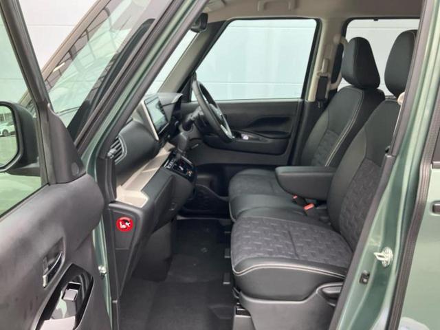 デリカミニ Tプレミアムリミテッドエディション 保証書/ディスプレイオーディオ9インチ/イーアシスト(ミツビシ)/両側電動スライドドア/シートヒーター 前席/マルチアラウンドモニター/車線逸脱防止支援システム 衝突被害軽減システム 禁煙車(6枚目)