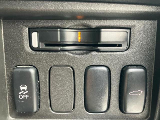 デリカD:5 4WD Dプレミアム ロックフォード/保証書/純正 SDナビ/両側電動スライドドア/シートヒーター 前席/電動バックドア/ヘッドランプ HID/ETC/EBD付ABS/横滑り防止装置/バックモニター/フルセグTV 4WD(16枚目)