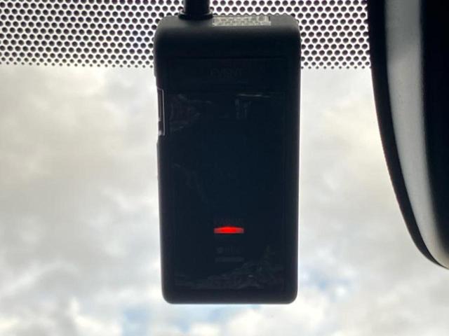 カローラツーリング ハイブリッドダブルバイビー 保証書/ディスプレイオーディオ8インチ/衝突安全装置/車線逸脱防止支援システム/シート ハーフレザー/ドライブレコーダー 純正/ヘッドランプ LED/Bluetooth接続/ETC2.0 バックカメラ(19枚目)