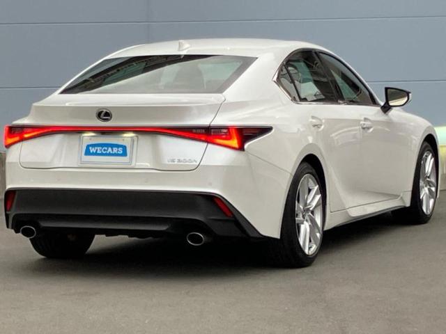 全国に店舗を展開しているのでどこでもお取り寄せが可能です！この車が気になるけど遠方だから・・・と諦める必要はありません！※別途陸送費が必要です。