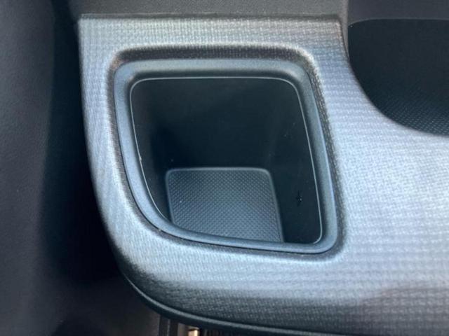 ＷＥＣＡＲＳでは各商談席に大型モニターをご用意しております！見やすい大画面でゆったりと全国の在庫をご覧いただけます！是非ご来店お待ちしております！