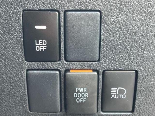 アルファード Ｓタイプゴールド　新品タイヤ／サンルーフ／保証書／ディスプレイオーディオ＋ナビ／フリップダウンモニター／デジタルインナーミラー／衝突安全装置／両側電動スライドドア／車線逸脱防止支援システム／電動バックドア　バックカメラ（17枚目）