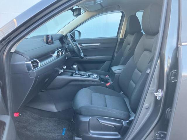 ＣＸ－５ ４ＷＤ　ＸＤプロアクティブ　純正　ＳＤナビ／衝突安全装置／シートヒーター　前席／車線逸脱防止支援システム／ドライブレコーダー　前後／ヘッドランプ　ＨＩＤ／Ｂｌｕｅｔｏｏｔｈ接続／ＥＴＣ／ＥＢＤ付ＡＢＳ／横滑り防止装置　電動シート（6枚目）