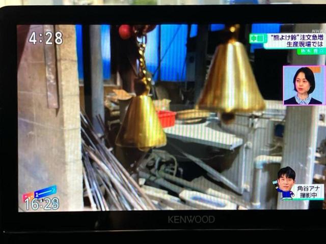 Ｎ－ＢＯＸカスタム Ｌ・ターボ　新品タイヤ／保証書／社外　８インチ　ＳＤナビ／衝突安全装置／両側電動スライドドア／シートヒーター／車線逸脱防止支援システム／シート　ハーフレザー／ヘッドランプ　ＬＥＤ／ＥＴＣ／ＥＢＤ付ＡＢＳ　記録簿（10枚目）