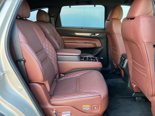 CX-8 4WD XDエクスクルーシブモード サンルーフ/BOSE/保証書/純正 SDナビ/衝突安全装置/シートヒーター/車線逸脱防止支援システム/シート フルレザー/電動バックドア/ヘッドランプ LED/Bluetooth接続/ETC2.0(7枚目)