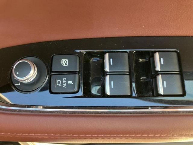 CX-8 4WD XDエクスクルーシブモード サンルーフ/BOSE/保証書/純正 SDナビ/衝突安全装置/シートヒーター/車線逸脱防止支援システム/シート フルレザー/電動バックドア/ヘッドランプ LED/Bluetooth接続/ETC2.0(25枚目)