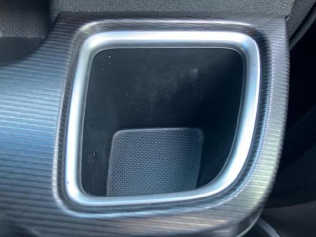 ステップワゴンスパーダ スパーダクールスピリット・ホンダセンシング　新品タイヤ／保証書／純正　９インチ　ＳＤナビ／フリップダウンモニター／両側電動スライドドア／シートヒーター　前席／シート　ハーフレザー／ヘッドランプ　ＬＥＤ／ＵＳＢジャック／Ｂｌｕｅｔｏｏｔｈ接続（19枚目）