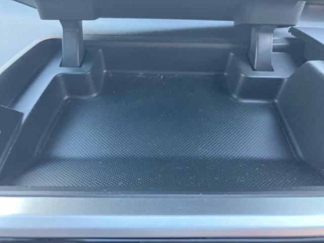 ステップワゴンスパーダ スパーダクールスピリット・ホンダセンシング　新品タイヤ／保証書／純正　９インチ　ＳＤナビ／フリップダウンモニター／両側電動スライドドア／シートヒーター　前席／シート　ハーフレザー／ヘッドランプ　ＬＥＤ／ＵＳＢジャック／Ｂｌｕｅｔｏｏｔｈ接続（25枚目）