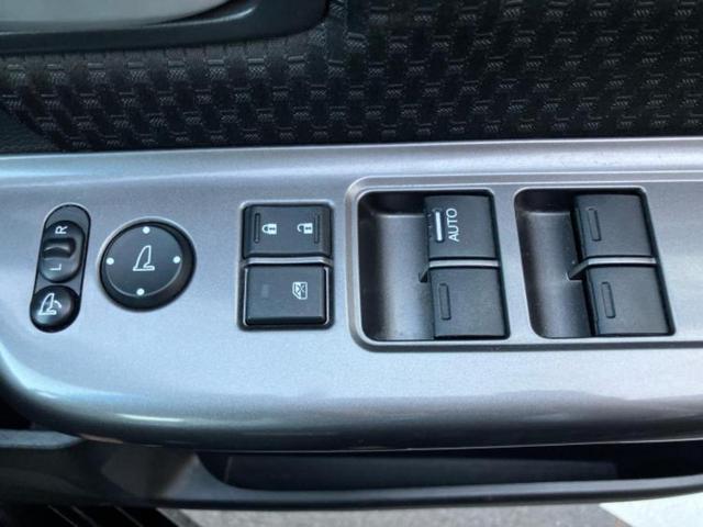 ステップワゴンスパーダ スパーダクールスピリット・ホンダセンシング　新品タイヤ／保証書／純正　９インチ　ＳＤナビ／フリップダウンモニター／両側電動スライドドア／シートヒーター　前席／シート　ハーフレザー／ヘッドランプ　ＬＥＤ／ＵＳＢジャック／Ｂｌｕｅｔｏｏｔｈ接続（32枚目）