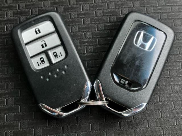 ステップワゴンスパーダ スパーダクールスピリット・ホンダセンシング　新品タイヤ／保証書／純正　９インチ　ＳＤナビ／フリップダウンモニター／両側電動スライドドア／シートヒーター　前席／シート　ハーフレザー／ヘッドランプ　ＬＥＤ／ＵＳＢジャック／Ｂｌｕｅｔｏｏｔｈ接続（39枚目）