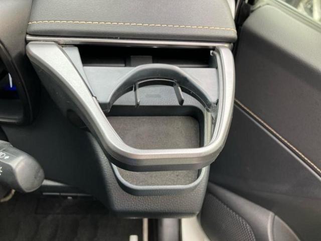 カローラツーリング ハイブリッドダブルバイビー 保証書/ディスプレイオーディオ+ナビ8インチ/衝突安全装置/シートヒーター 前席/車線逸脱防止支援システム/シート 合皮/ヘッドランプ LED/Bluetooth接続/ETC 衝突被害軽減システム(17枚目)