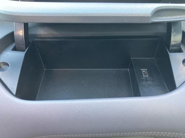 セレナ eパワーハイウェイスターV 新品タイヤ/純正 10インチ メモリーナビ/フリップダウンモニター 純正 10インチ/インテリジェントルームミラー/エマージェンシーブレーキ/両側電動スライドドア/アラウンドビューモニター ETC(18枚目)