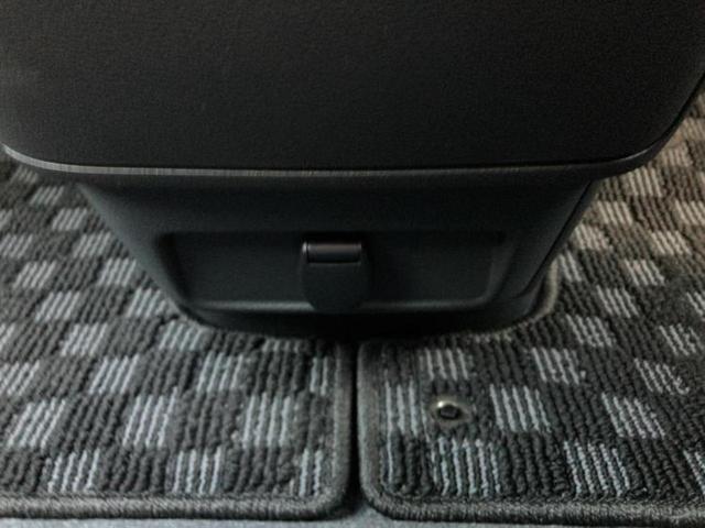 セレナ eパワーハイウェイスターV 新品タイヤ/純正 10インチ メモリーナビ/フリップダウンモニター 純正 10インチ/インテリジェントルームミラー/エマージェンシーブレーキ/両側電動スライドドア/アラウンドビューモニター ETC(25枚目)