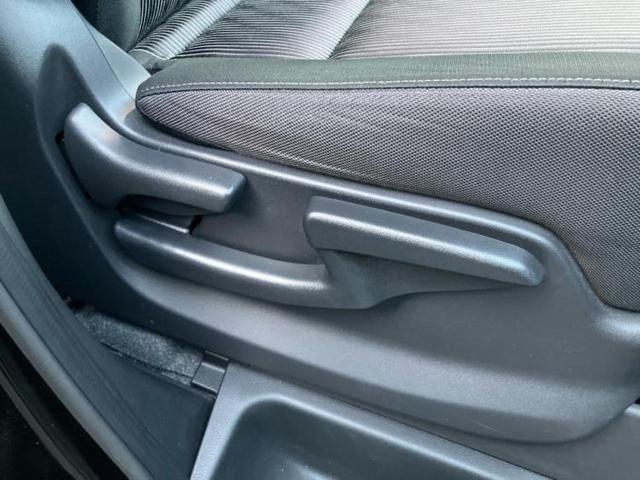 セレナ eパワーハイウェイスターV 新品タイヤ/純正 10インチ メモリーナビ/フリップダウンモニター 純正 10インチ/インテリジェントルームミラー/エマージェンシーブレーキ/両側電動スライドドア/アラウンドビューモニター ETC(30枚目)