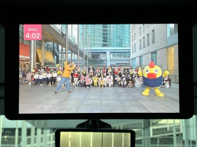 セレナ eパワーハイウェイスターV 新品タイヤ/純正 10インチ メモリーナビ/フリップダウンモニター 純正 10インチ/インテリジェントルームミラー/エマージェンシーブレーキ/両側電動スライドドア/アラウンドビューモニター ETC(32枚目)