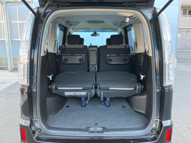 セレナ ライダーHV 新品タイヤ/保証書/純正 8インチ SDナビ/フリップダウンモニター/電動スライドドア/ヘッドランプ HID/ETC/EBD付ABS/横滑り防止装置/アイドリングストップ/クルーズコントロール(8枚目)