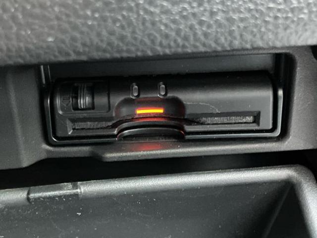 セレナ ライダーHV 新品タイヤ/保証書/純正 8インチ SDナビ/フリップダウンモニター/電動スライドドア/ヘッドランプ HID/ETC/EBD付ABS/横滑り防止装置/アイドリングストップ/クルーズコントロール(14枚目)