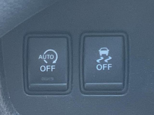 セレナ ライダーHV 新品タイヤ/保証書/純正 8インチ SDナビ/フリップダウンモニター/電動スライドドア/ヘッドランプ HID/ETC/EBD付ABS/横滑り防止装置/アイドリングストップ/クルーズコントロール(19枚目)